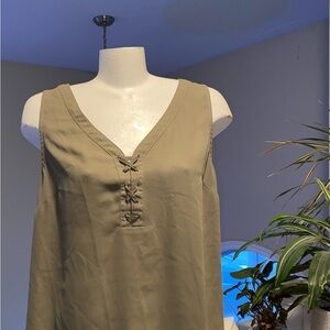 🔻Guess Sage Green Sleeveless Top